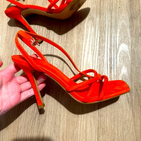 Mango Red Heels - Picture 5 of 8